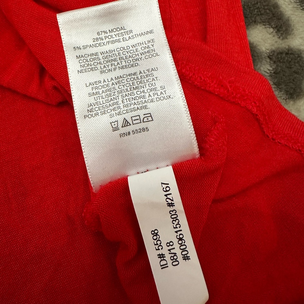Express One Eleven Knot Front V-neck Top in Red Size Medium - Picture 11 of 12
